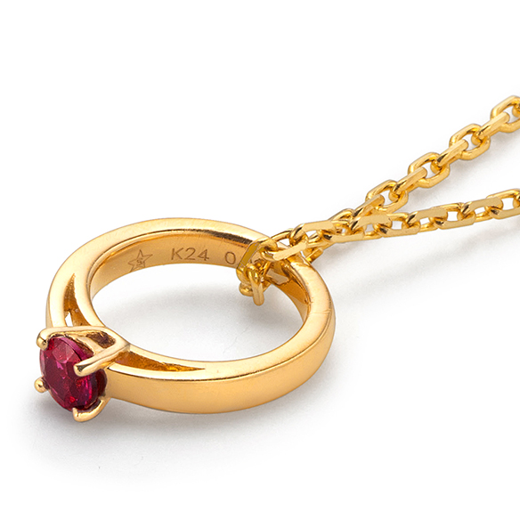 純金 誕生石ベビーリングペンダントトップ（7月の誕生石：ルビー）