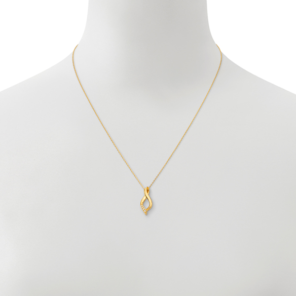 純金 ダイヤモンド ペンダント