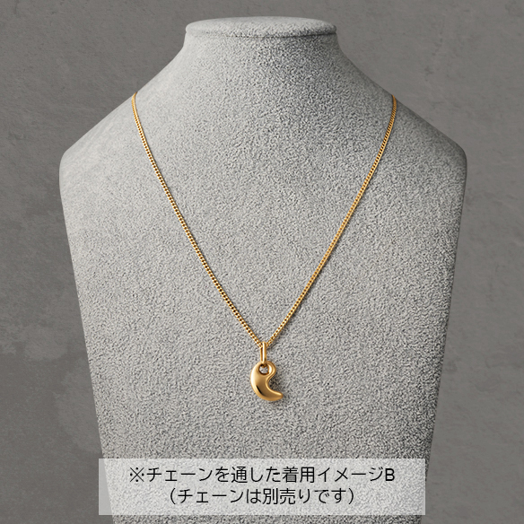 純金 勾玉ペンダントトップ （小）管付き
