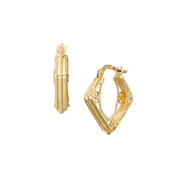 k18 .イタリアジュエリー18kt.18金、ボリュームデザインピアス